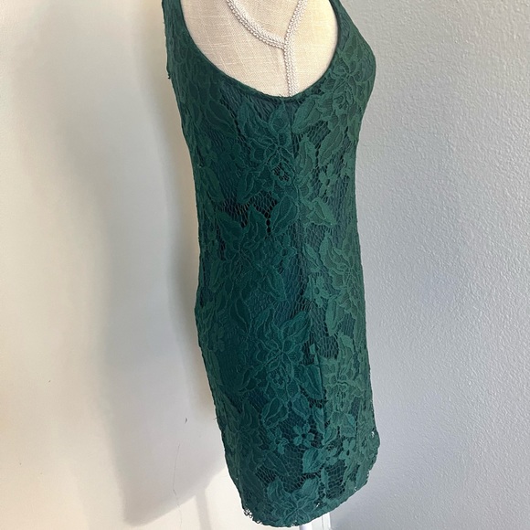 Womens Emerald green lace dress - Picture 6 of 11
